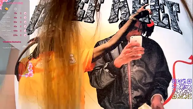 Snapshot of GilySuper chatting on November 25, 2025, 8:03 am GilySuper online show from November 25, 2025, 8:03 am