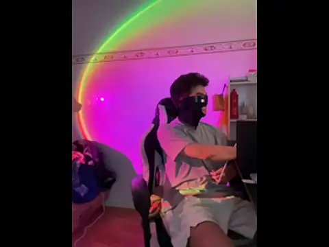 Snapshot of Wuza-H chatting on October 26, 2025, 3:51 pm Wuza-H online show from October 26, 2025, 3:51 pm