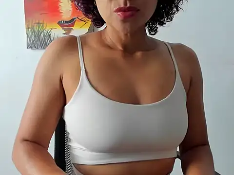 Snapshot of Seductress_Malia chatting on October 27, 2025, 1:04 pm Seductress Malia online show from October 27, 2025, 1:04 pm