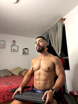 Ezzio Scolaro online show from November 23, 2025, 12:43 am