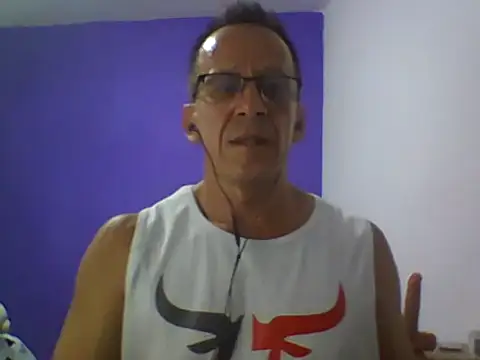 Snapshot of _axelking_ chatting on January 8, 2026, 3:09 am axelking online show from January 8, 2026, 3:09 am