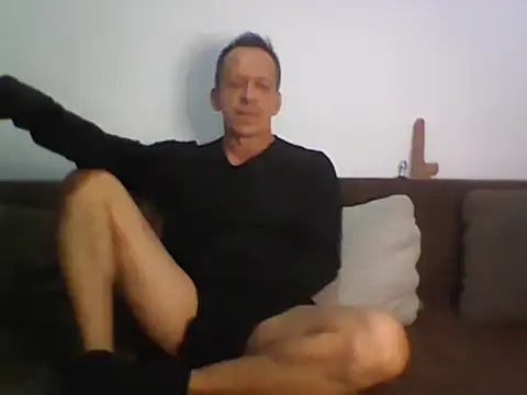 Snapshot of _axelking_ chatting on January 12, 2026, 3:12 am axelking online show from January 12, 2026, 3:12 am