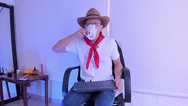 Snapshot of _axelking_ chatting on February 2, 2026, 11:42 am axelking online show from February 2, 2026, 11:42 am