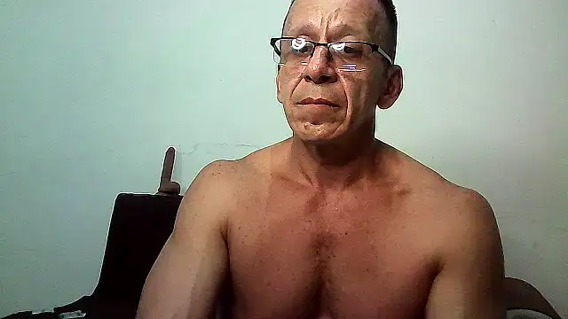 Snapshot of _axelking_ chatting on February 28, 2026, 3:07 am axelking online show from February 28, 2026, 3:07 am