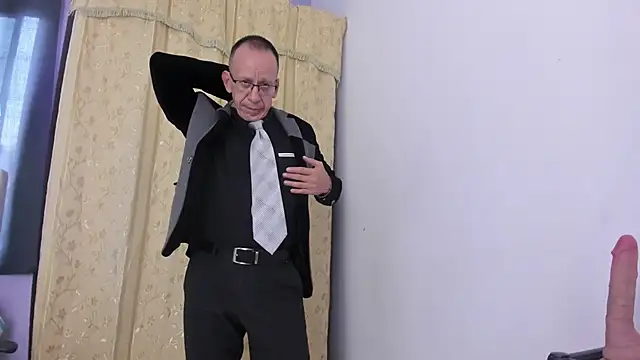 Snapshot of _axelking_ chatting on April 9, 2026, 11:37 am axelking online show from April 9, 2026, 11:37 am