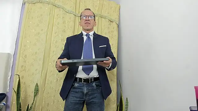 Snapshot of _axelking_ chatting on April 15, 2026, 11:39 am axelking online show from April 15, 2026, 11:39 am