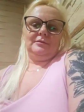 NieMaJazdyBezGwiazdy7883 online show from October 31, 2025, 4:30 pm