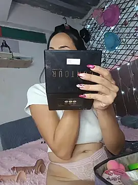 Snapshot of sexy_butterfly_1 chatting on October 23, 2025, 11:14 pm sexy butterfly 1 online show from October 23, 2025, 11:14 pm