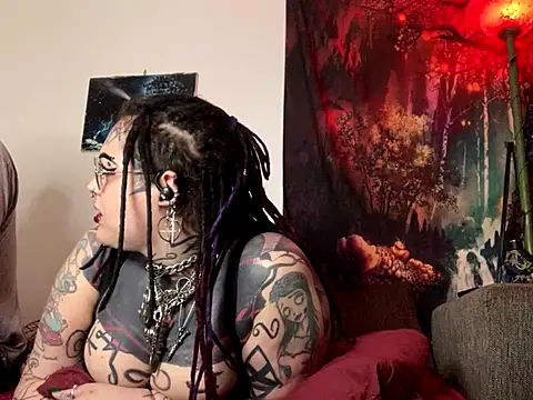 nyxvelon online show from October 18, 2025, 8:09 pm