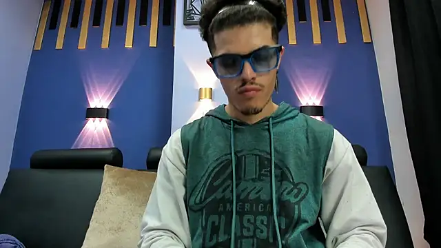 Snapshot of imsammytop chatting on November 8, 2025, 11:58 pm imsammytop online show from November 8, 2025, 11:58 pm