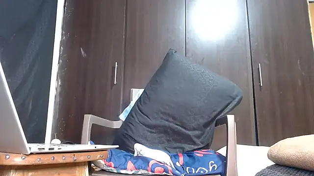 Snapshot of imsammytop chatting on December 3, 2025, 10:57 am imsammytop online show from December 3, 2025, 10:57 am