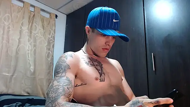 Snapshot of imsammytop chatting on February 5, 2026, 11:42 pm imsammytop online show from February 5, 2026, 11:42 pm