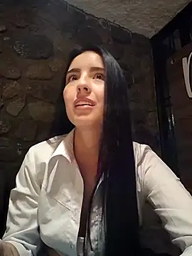 giapearl25 online show from November 15, 2025, 3:15 am