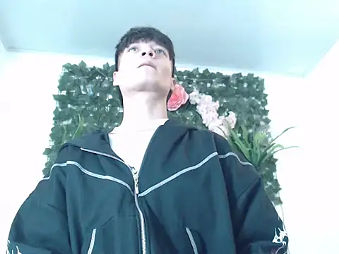 Snapshot of alex_russo__ chatting on October 30, 2025, 4:08 pm alex russo online show from October 30, 2025, 4:08 pm