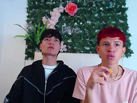 Snapshot of alex_russo__ chatting on November 9, 2025, 4:00 am alex russo online show from November 9, 2025, 4:00 am