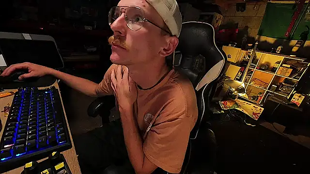 AverageMaleJay online show from May 21, 2026, 3:57 am