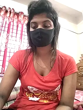 Queen-Any online show from November 9, 2025, 1:04 am