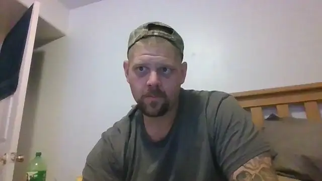 Snapshot of Bighen511@xh chatting on October 30, 2025, 1:40 am Bighen511xh online show from October 30, 2025, 1:40 am