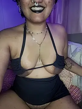 Curvy Navya online show from December 1, 2025, 3:39 pm