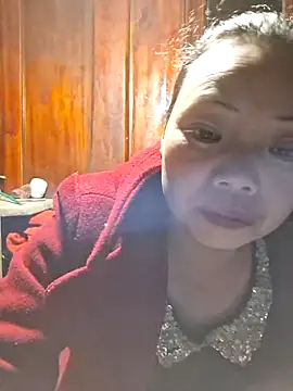 miomio-12 online show from November 20, 2025, 1:33 pm