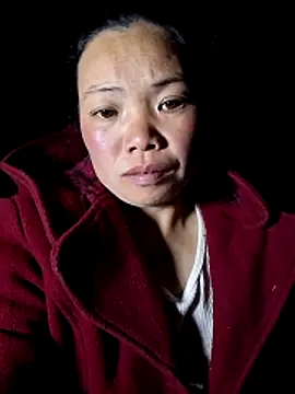 miomio-12 online show from November 30, 2025, 12:09 pm