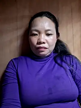 miomio-12 online show from February 15, 2026, 2:14 pm