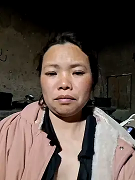 Snapshot of miomio-12 chatting on March 18, 2026, 2:42 pm miomio-12 online show from March 18, 2026, 2:42 pm