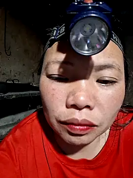 Snapshot of miomio-12 chatting on March 28, 2026, 1:43 pm miomio-12 online show from March 28, 2026, 1:43 pm