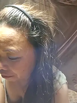 Snapshot of miomio-12 chatting on March 29, 2026, 1:00 pm miomio-12 online show from March 29, 2026, 1:00 pm