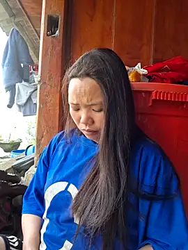 Snapshot of miomio-12 chatting on April 4, 2026, 5:16 am miomio-12 online show from April 4, 2026, 5:16 am