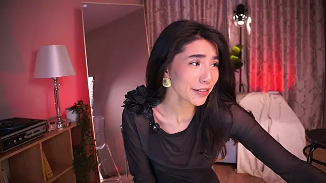 Snapshot of YokoKoko_ chatting on February 13, 2026, 5:58 am YokoKoko online show from February 13, 2026, 5:58 am