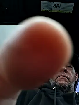 Snapshot of moonbeam37 chatting on November 29, 2025, 2:53 pm moonbeam37 online show from November 29, 2025, 2:53 pm