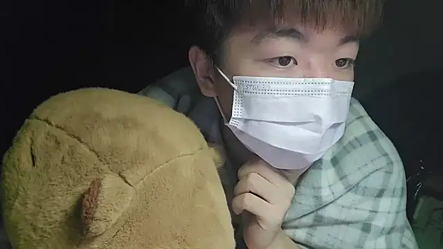 Snapshot of fox165 chatting on December 19, 2025, 4:58 pm fox165 online show from December 19, 2025, 4:58 pm