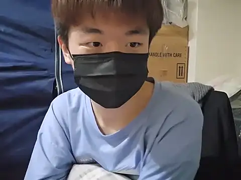 Snapshot of fox165 chatting on December 22, 2025, 3:31 pm fox165 online show from December 22, 2025, 3:31 pm