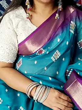 Snapshot of traditional_Jaanvi chatting on February 5, 2026, 2:54 pm traditional Jaanvi online show from February 5, 2026, 2:54 pm