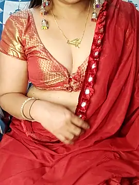 Snapshot of traditional_Jaanvi chatting on February 9, 2026, 2:21 pm traditional Jaanvi online show from February 9, 2026, 2:21 pm