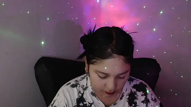 Snapshot of KOREN_JALAA chatting on December 18, 2024, 10:35 pm KOREN JALAA online show from December 18, 2024, 10:35 pm