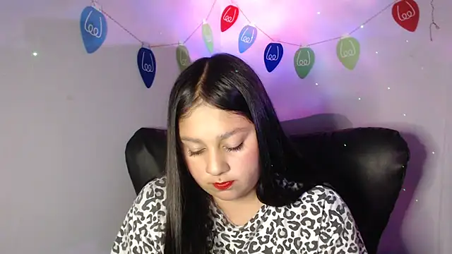 Snapshot of KOREN_JALAA chatting on December 21, 2024, 1:04 am KOREN JALAA online show from December 21, 2024, 1:04 am