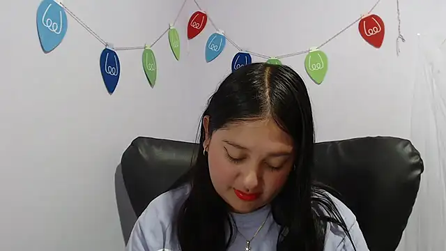 Snapshot of KOREN_JALAA chatting on January 4, 2025, 11:06 pm KOREN JALAA online show from January 4, 2025, 11:06 pm