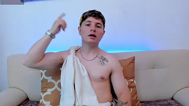 Leoo Miller online show from October 18, 2025, 9:26 pm