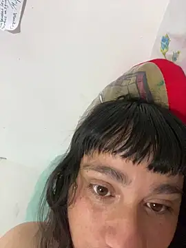 gatitaplop online show from November 30, 2025, 3:21 am