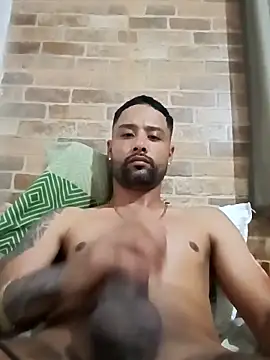 wellpauduro1994 online show from December 18, 2025, 3:01 am