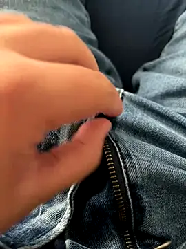 JD 2069 online show from October 18, 2025, 9:59 pm