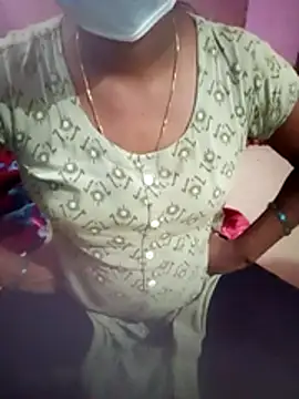 Eswar77 online show from November 11, 2025, 4:51 pm