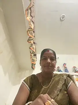 Sapnahot34 online show from November 6, 2025, 4:13 am