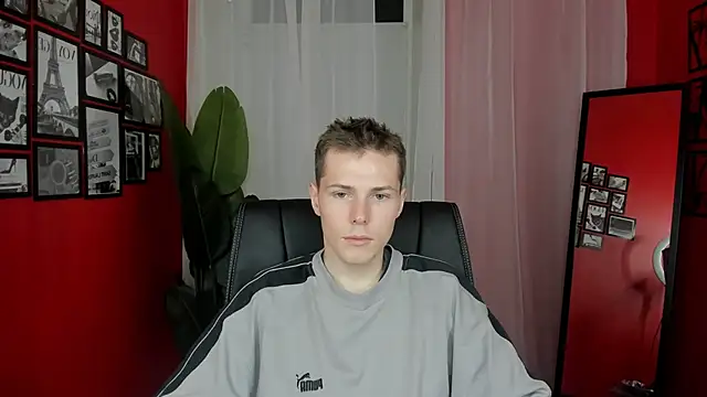 Hector Spector online show from November 8, 2025, 11:43 am