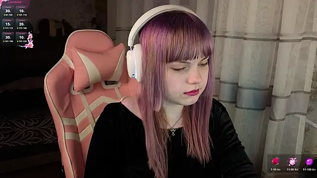 KristiBloom online show from March 6, 2026, 9:44 pm