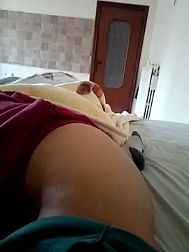 Snapshot of zonzinook chatting on October 5, 2025, 2:04 pm zonzinook online show from October 5, 2025, 2:04 pm