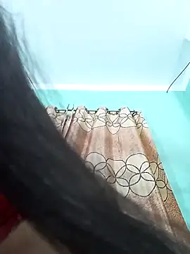 daisy-03 online show from October 19, 2025, 1:23 pm