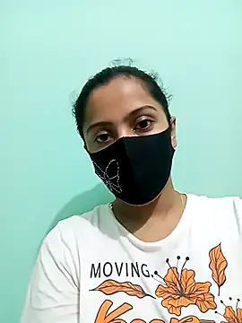 daisy-03 online show from October 27, 2025, 8:02 pm